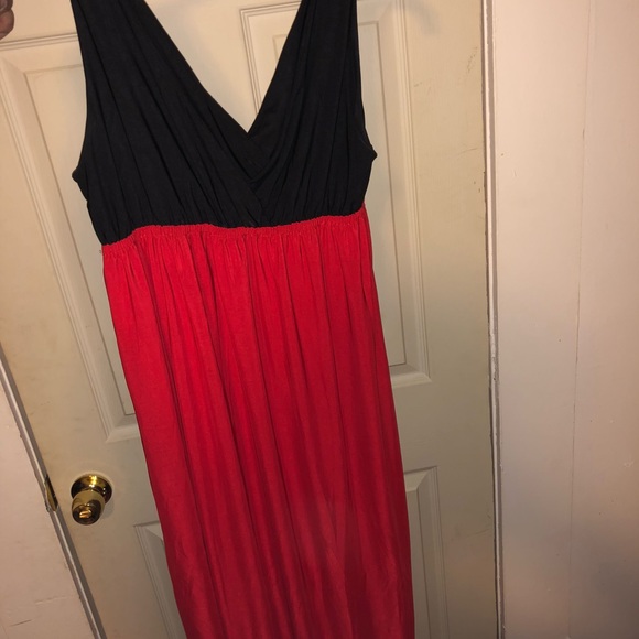 Dress 👗 - Picture 2 of 4